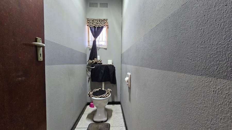 4 Bedroom Property for Sale in Sasolburg Ext 1 Free State